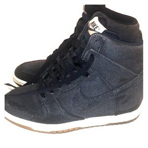 Nike Sky Hi Dunks in dark denim size 6 used